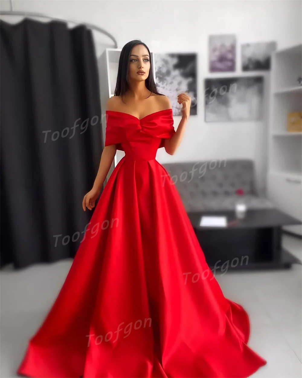 Toofgon A Line فساتين لحضور الحفلات الموسيقية الحمراء المخصصة قبالة الكتف الساتان المرأة فستان سهرة القوس فساتين الزفاف الخاصة وصيفة الشرف