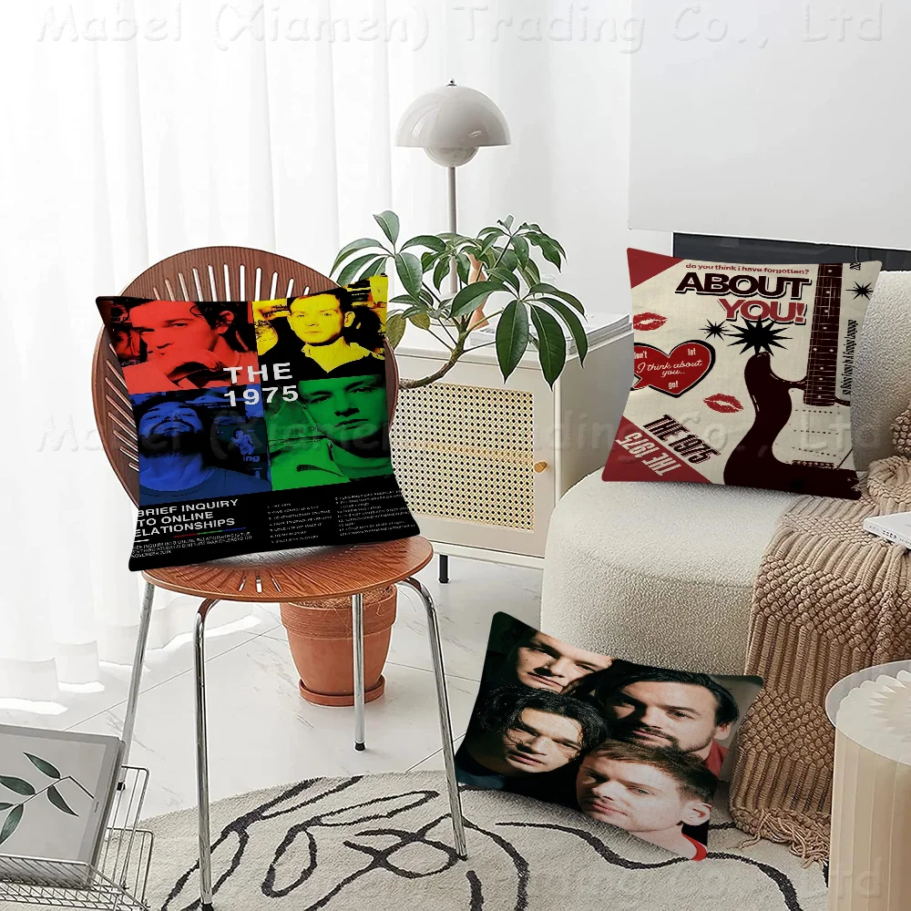 

Singer The 1975 Maple Design Cushion Cover Happy Autumn Harvest Decor Holiday Decorati Pillow Cover