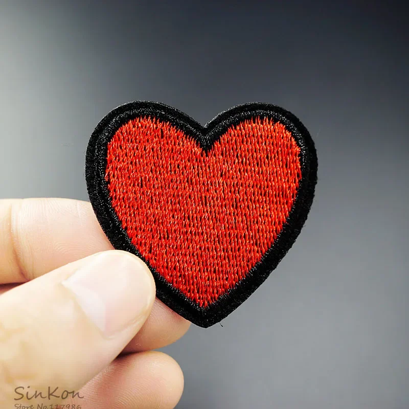 Heart (Size:4.0X4.2cm) DIY Iron On Patch Embroidered Applique Sewing Label Clothes Stickers Apparel Accessories Badge