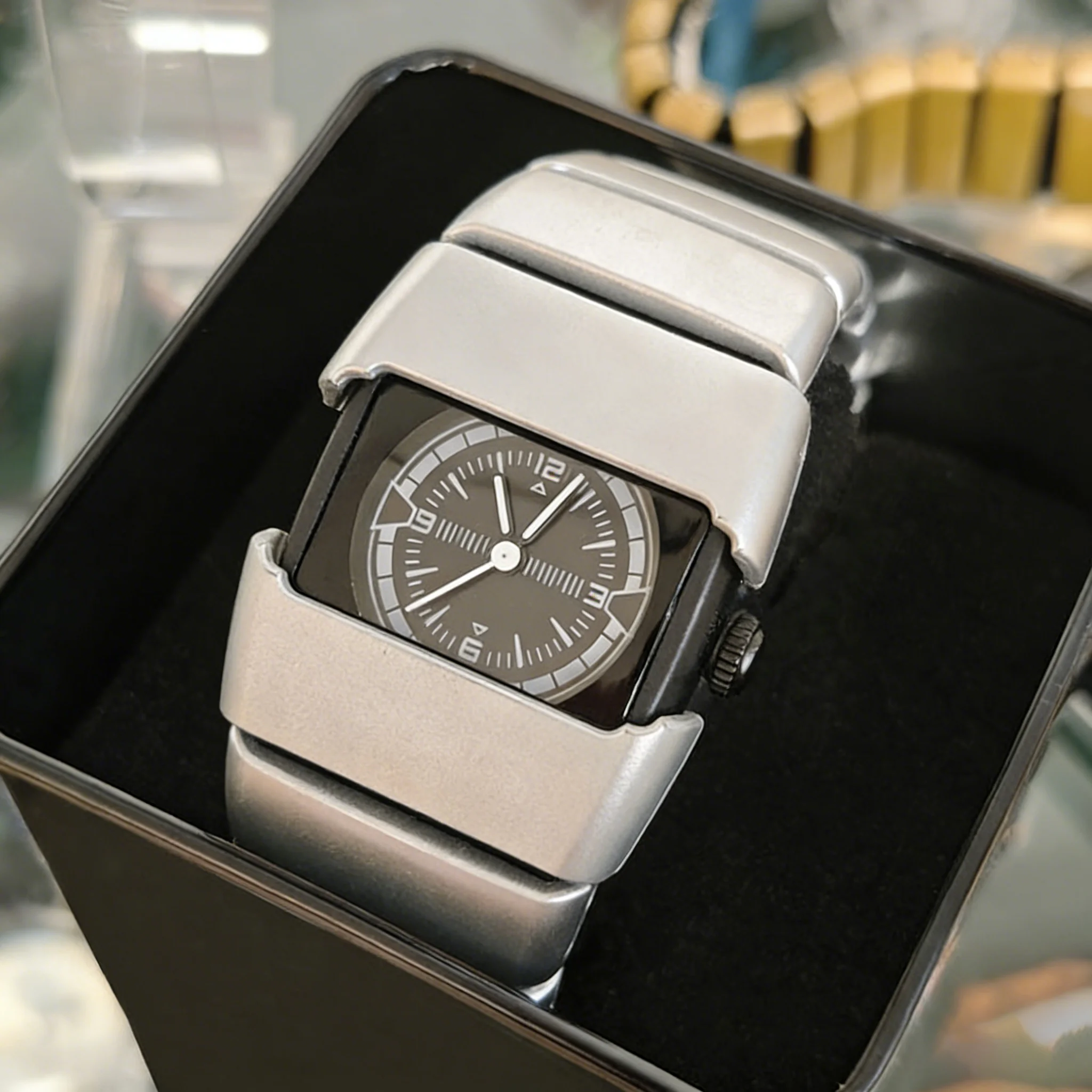 

Ретро-часы Y2K для мужчин и женщин в американском стиле: модные, водонепроницаемые, премиальные, нишевые, крутые, оригинальные кварцевые часы