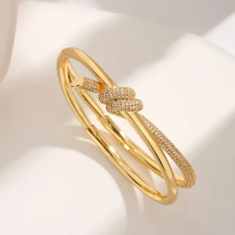 New Simple Fashion Light Luxury Double Layer Bends and Hitches Full Diamond Personalized Niche Design High-Grade Bracelet