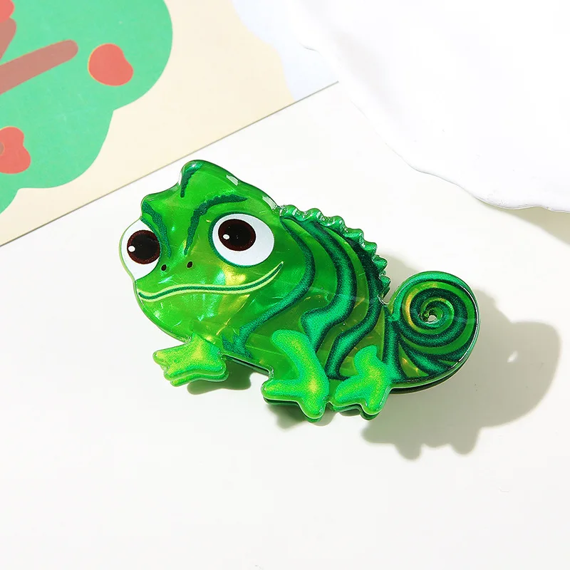 St. Patrick's Day Green Lizard Animal Hair Claw Clip, Novelty Non-Slip Hair Catch for Updos, Stackable Festive Hair Accessory for Irish Parades, Parties, Daily Wear & Holiday Gifting view 7