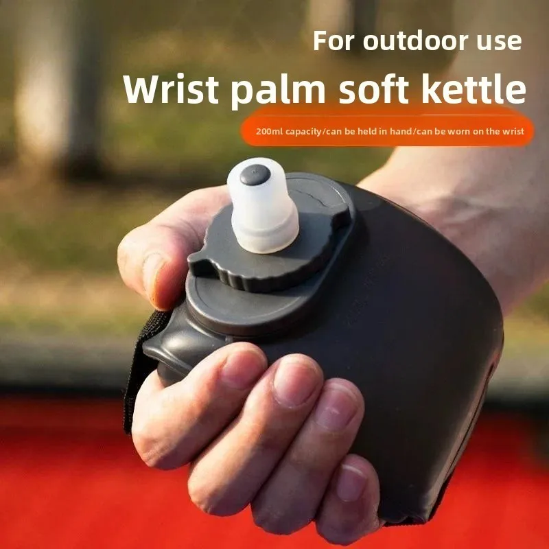 Collapsible Squeeze Flask, Sports Soft Water Bottle Handheld for Running Cycling Fitness, Portable Outdoor Water Cup