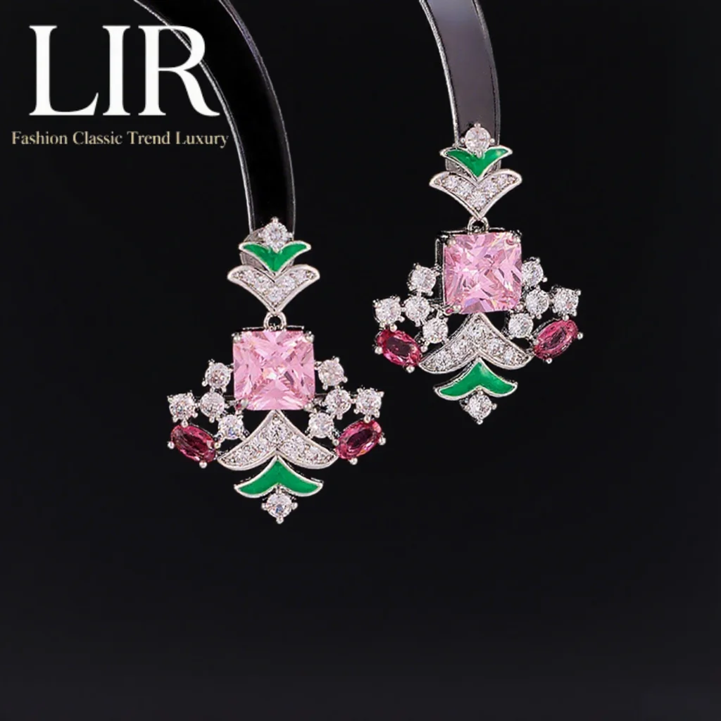 Lir Geometric Earri…