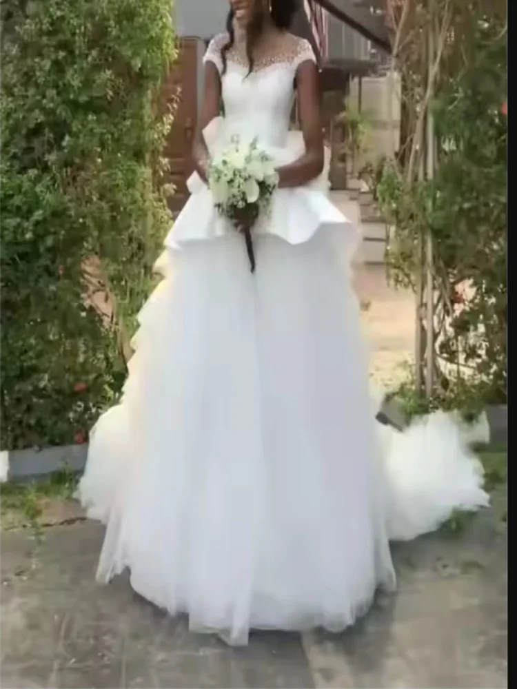 Mangas casquillo personalizadas, apliques de cuentas brillantes, vestido De novia, tren De barrido, vestidos De novia negros para niñas