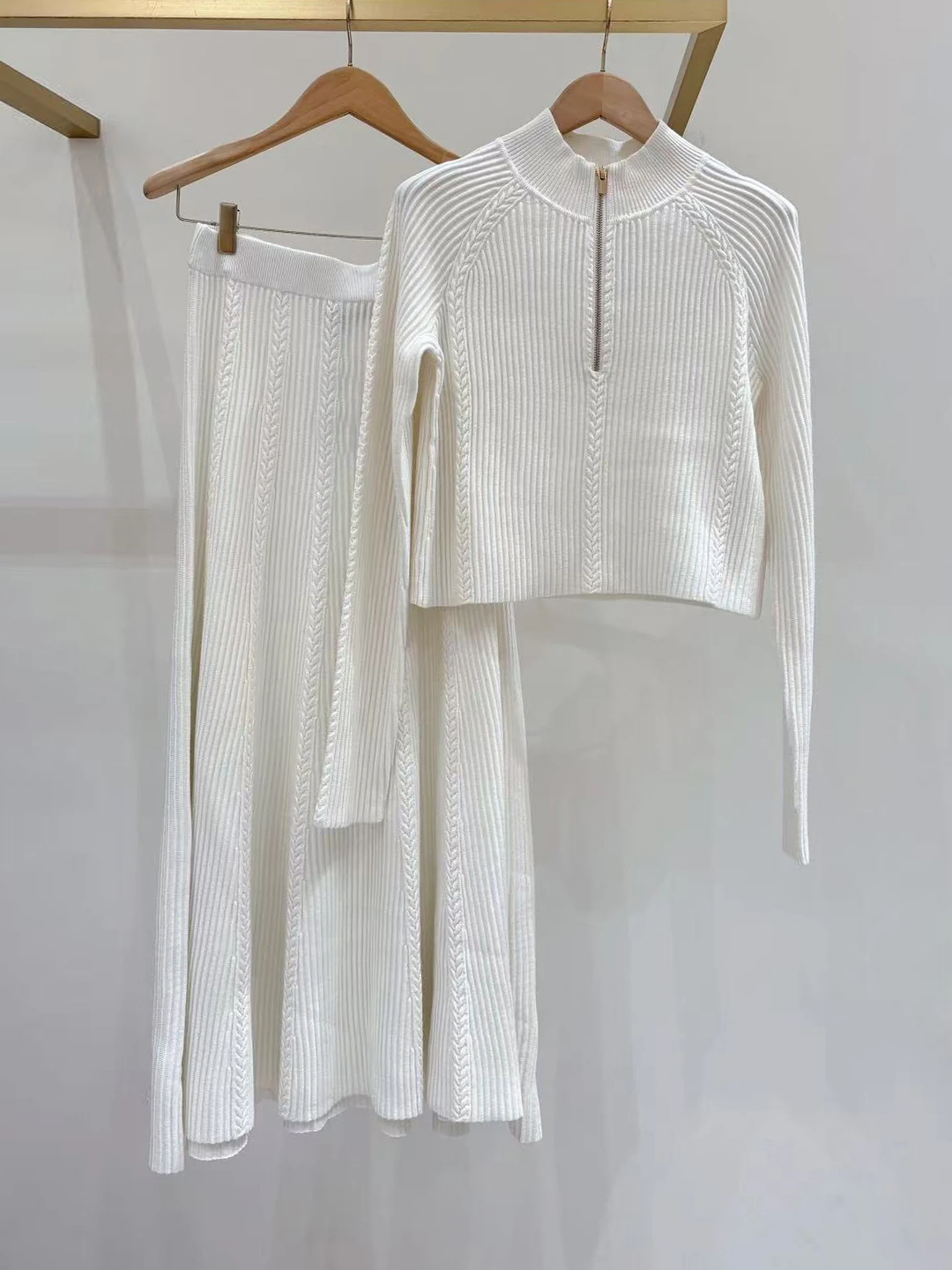 

M Home Nan You Высококачественный женский вязаный топ с длинной юбкой, осенняя юбка-миди с высокой талией, ансамбль из полиэфирного волокна