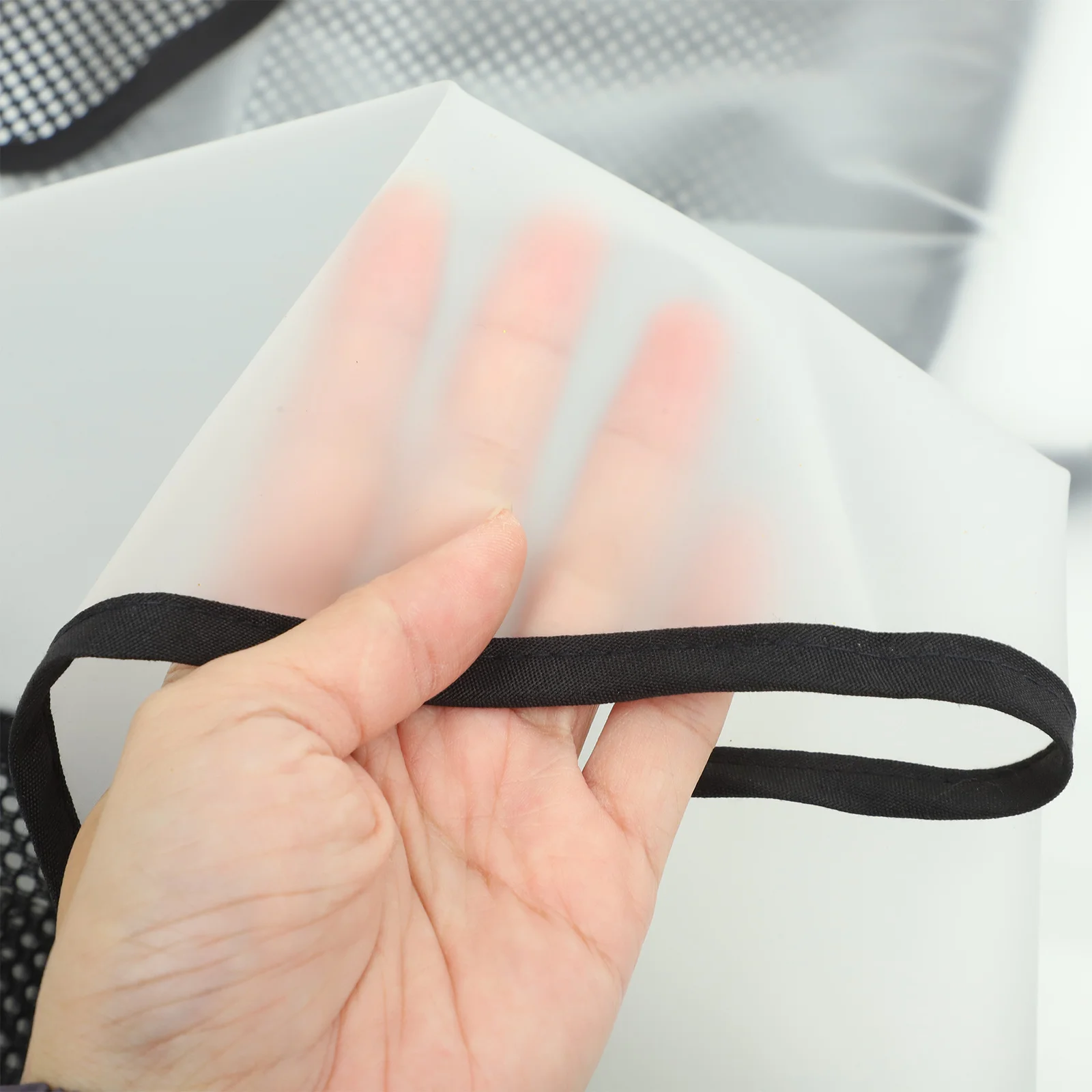 

1pc Waterproof Tpu Apron For Barber Hair Stylist Cooking Baking Painting Garden Cleaning Workwear Use