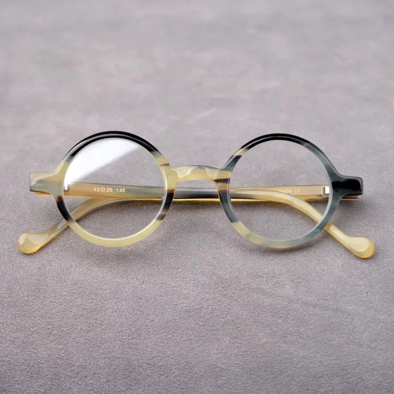 Retro Horn Frame Small Round Frame Can Be Matched To The Number of Lenses Can Be Worn By Men and Women image 2