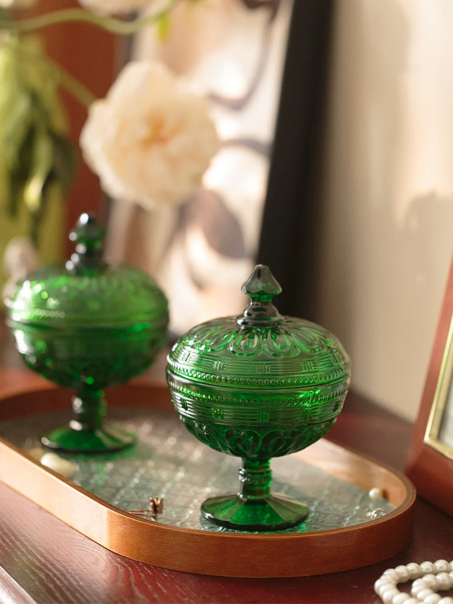 

Vintage een Glass Storage Jar with Lid for Cotton Swabs Tootis Line Jewelry Box Decorative Accories Home Decoration