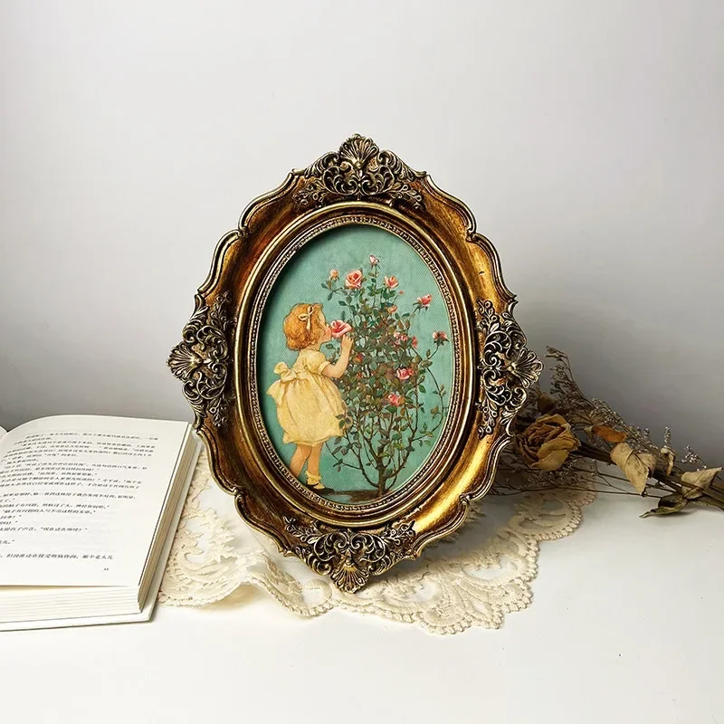 European Classical Decorative Photo Frame Retro Oval Relief Picture Frame Engraved Ornament Oil Painting Decorative Painting