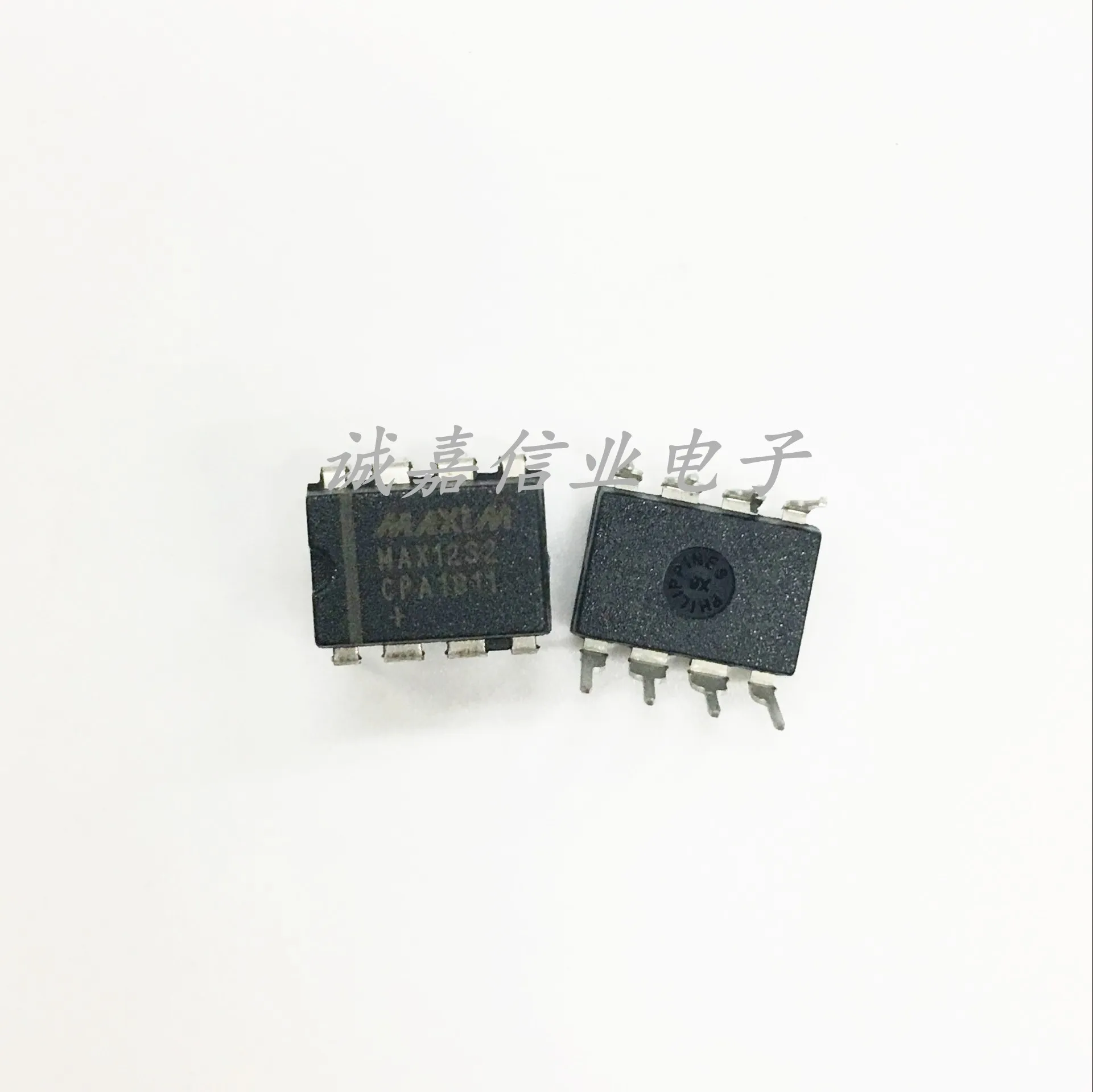 10pcs/Lot MAX1232CPA+ DIP-8 MAX1232CPA Supervisory Circuits Microprocessor Monitor PMIC - Power Management ICs