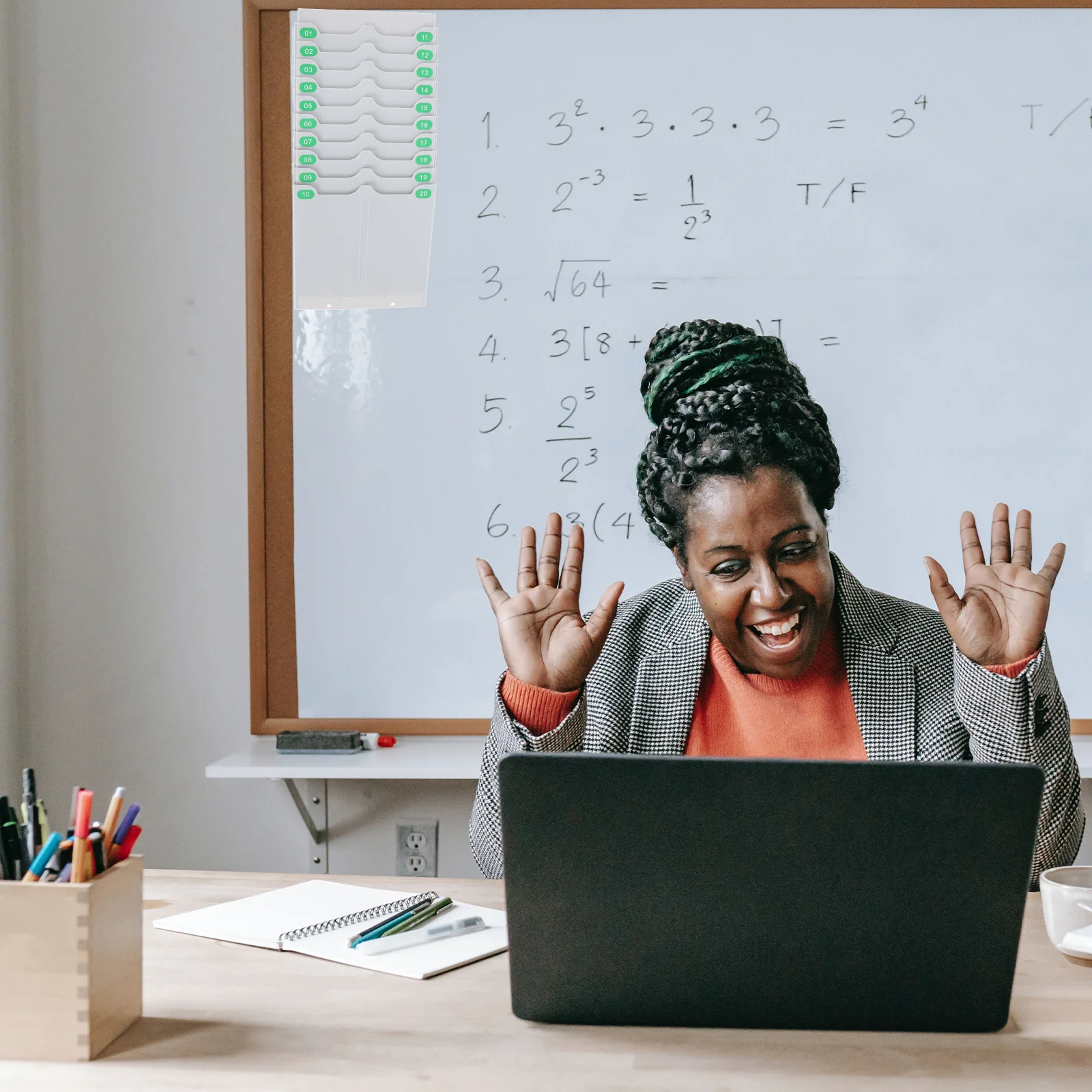 1 قطعة حامل بطاقات الحضور البلاستيك مرنة تخزين الرف متعدد جيب مكتب مصنع البطاقات البلاستيكية الحاويات #1