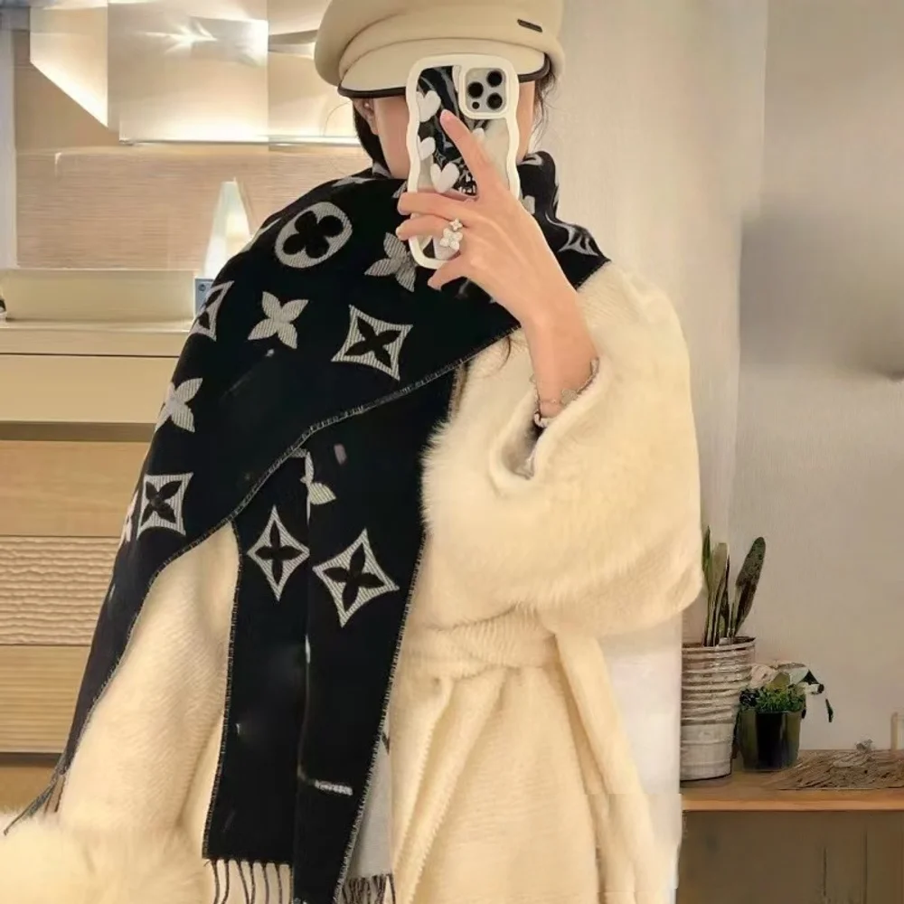 2025 Sciarpa di lana autunno e inverno Nappa da donna Scialle a fiore vecchio Double Sided Cashmere Polvere di rosa essiccata Collo caldo di grandi dimensioni