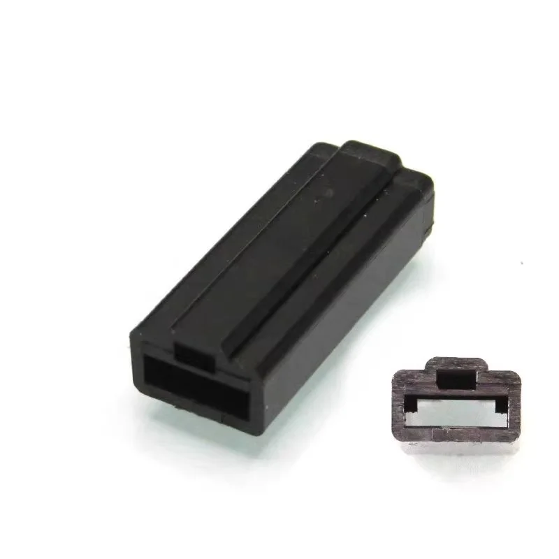 DJ70110A-6.3-21 is suitable for high-current automobiles. 7123-2113-30 includes terminal 1P holes