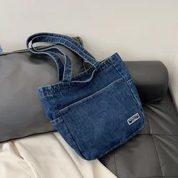 New denim personalized large capacity bag, fashionable and casual shoulder bag, college student commuting tote bag