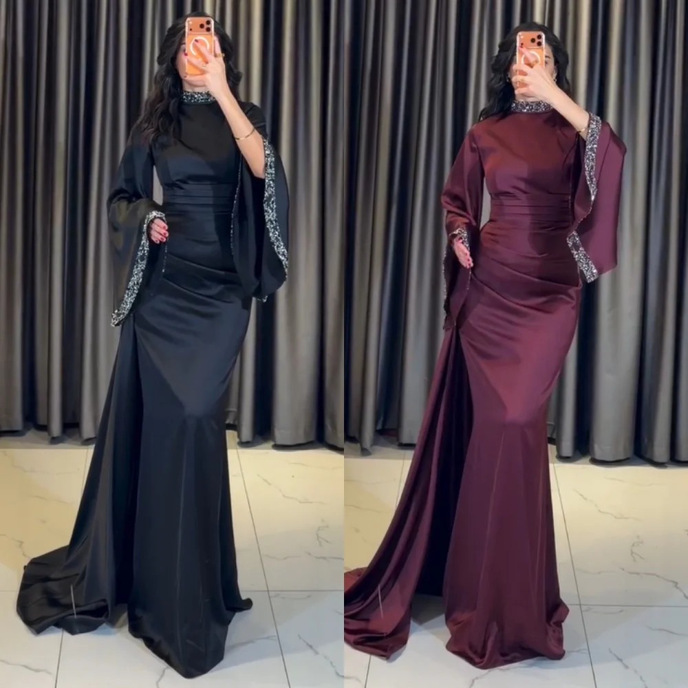 Sukienki na zamówienie z cekinami, plisami i wysokim kołnierzem, o kroju trąbki, wysokiej jakości, ekskluzywne, idealne na specjalne okazje i dla gwiazd.