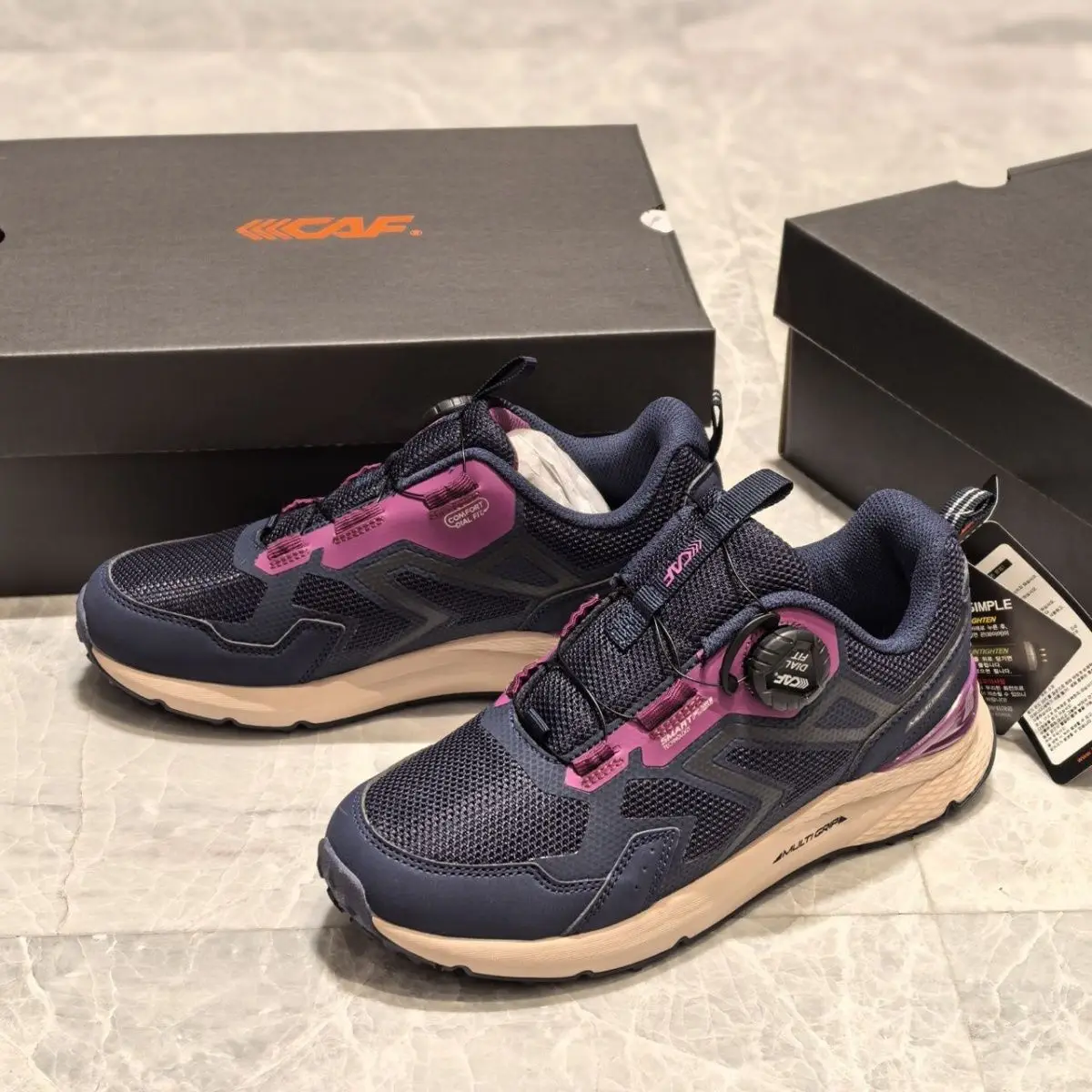 

2025 New summer lightweight high quality cushioning couple running shoes breathable comfortable