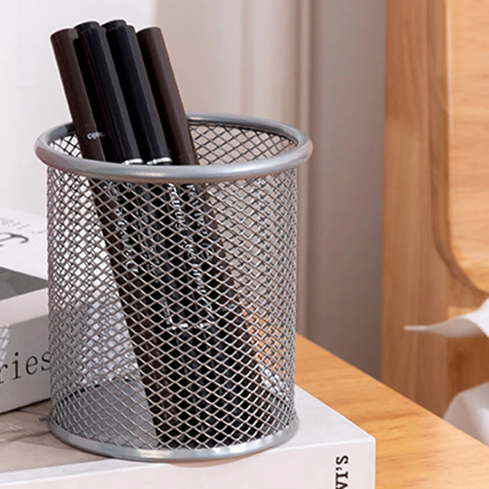

Metal Mesh Pen Holder Student Office Pens Storage Stand Pen Round Container Organizer Sundries Desktop Storage Black Silver