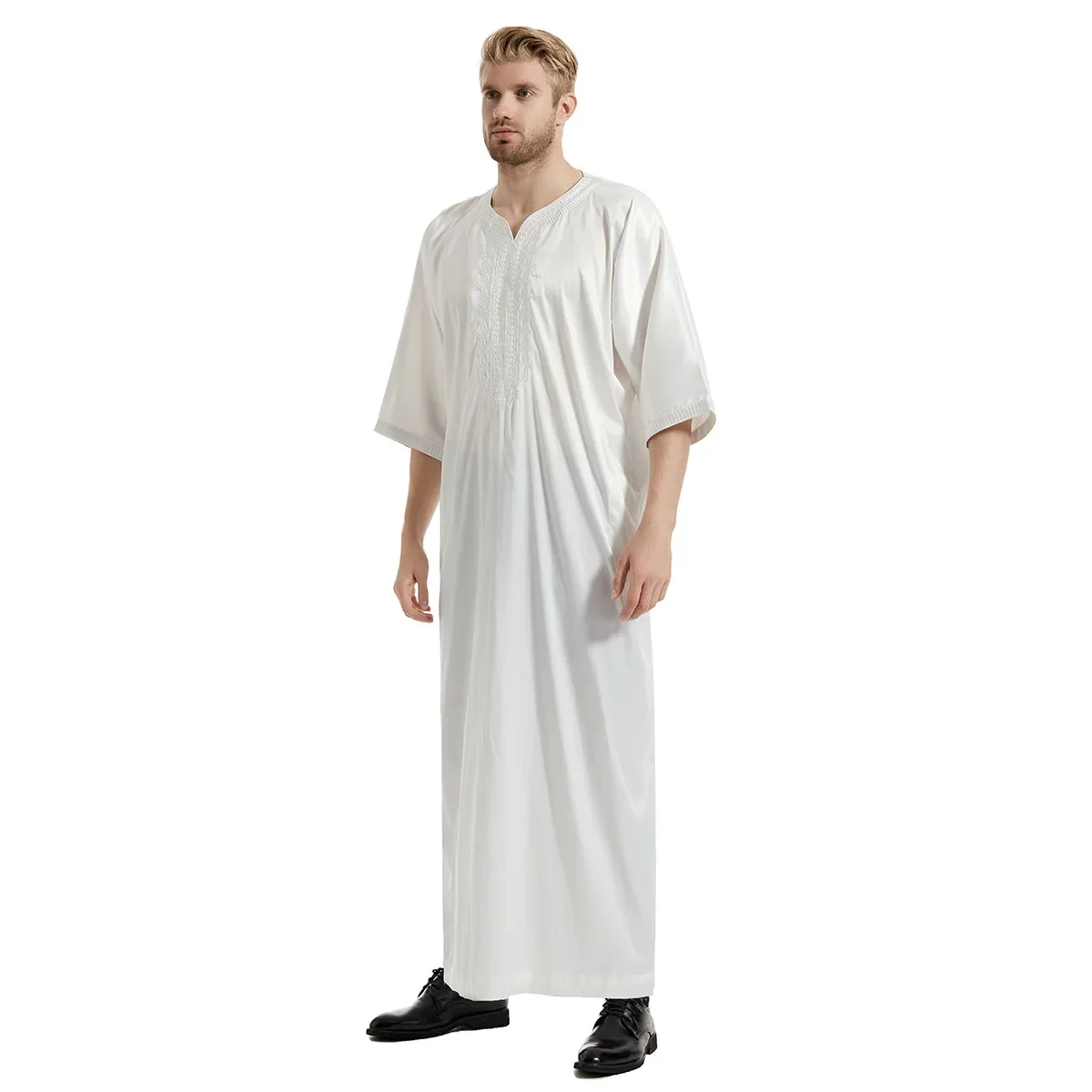 New Style Satin Mid-sleeve Embroidered Muslim Robes for Middle Eastern Turkish Men, Dubai UAE, Saudi Arabian Ethnic Muslim Robes