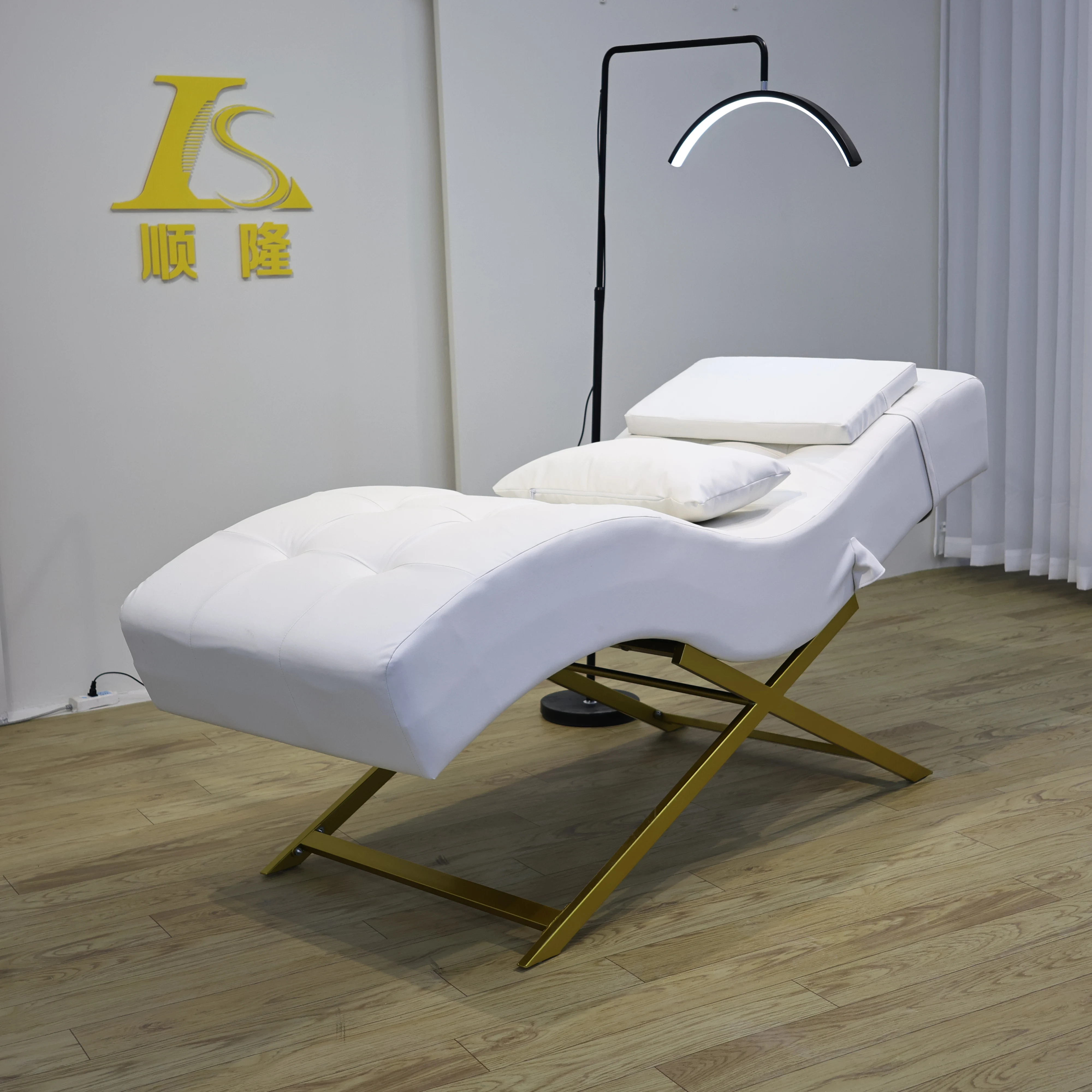 Curved Facial Bed White PU Gold X Shape Metal Frame Manual Reclining Massage Table for Eyelash Extension Beauty Salon Spa
