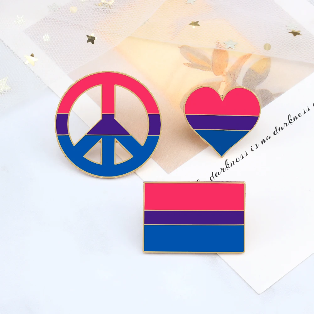 LGBTQ ثنائي الجنس فخر المينا دبوس على شكل قلب السلام العلم دبابيس كول مثلي الجنس مثليه التلبيب دبابيس حقيبة الدنيم شارة الحب He/She مجوهرات