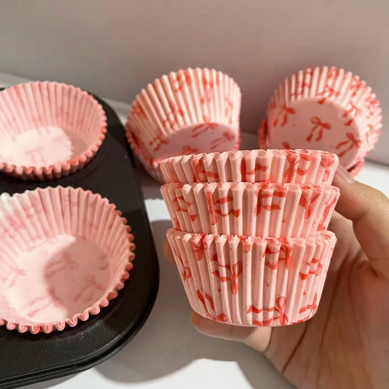 100Pcs200Pcs Bow-Shaped Cake Paper Liners, Oil-Proof Baking Paper Cups, Suitable for Birthday Cake Decoration, Bridal Showers, Birthday Parties, and Wedding Party Supplies