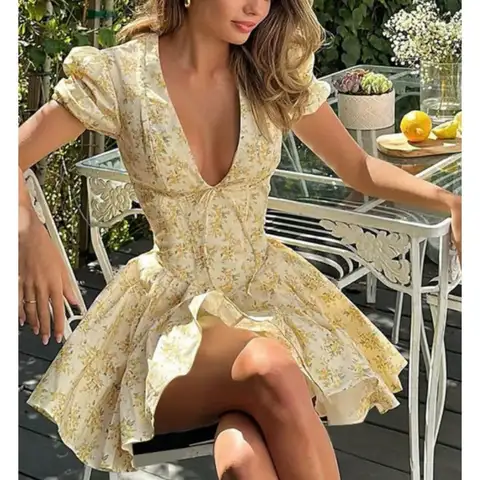 flowy cut out maxi dress Cut-out - Orange Size:Wide 12.5 This beautiful ivory maxi fit: TAILORED Young Girl Cold Shoulder
