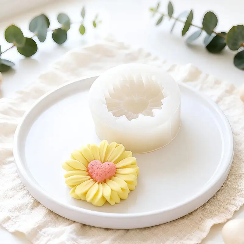 Flowers Scented Silicone Candle Mold Aromatherapy Soap Mold For Candle Making Tool DIY Flower Handmade Candle Mold