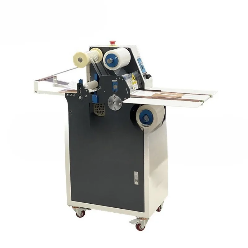 

Women's shoes high heels foot pad gluing machine, insole gluing machine