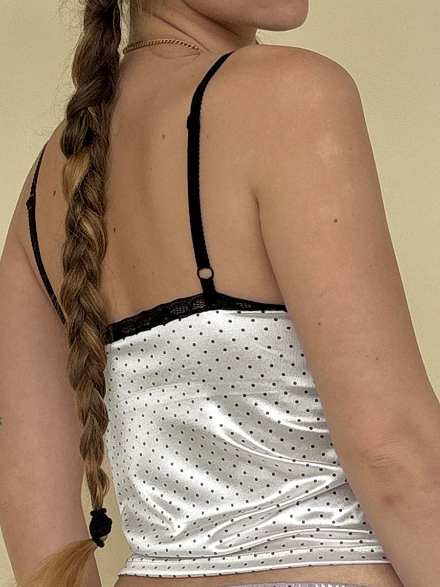 Pijama feminino sem mangas com decote em V e acabamento em renda com estampa floral e camisola para noites de verão