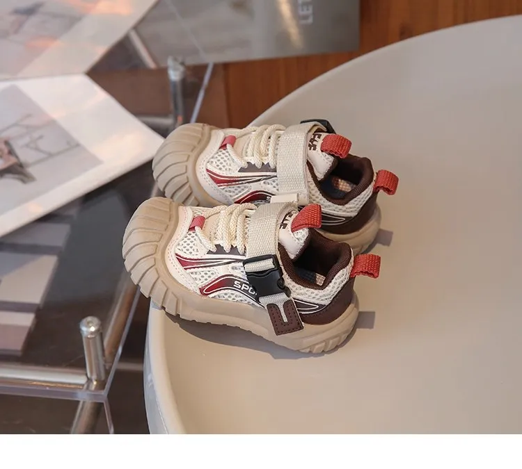 

2025 New Fashionable Boys' and Girls' Tennis Shoes with Reinforced Toes, Comfortable Children's Mesh Breathable Shoes