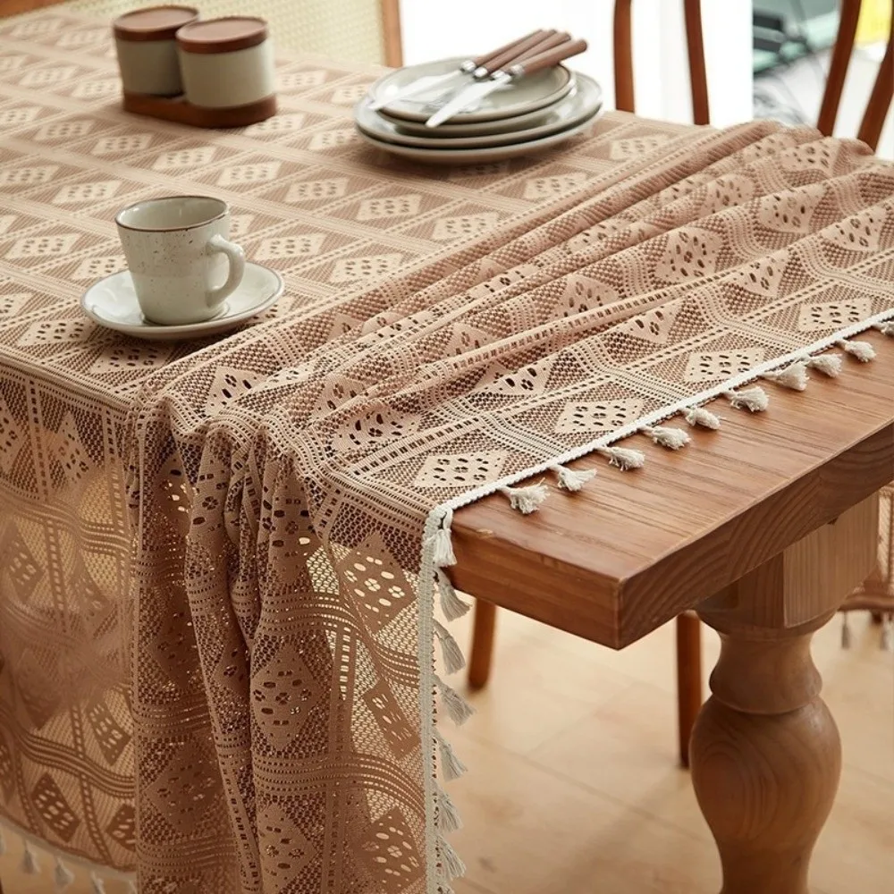 Rectangular Hollowed Out Tablecloth Dust-Resistant Checkered Pattern Retro Tablecloth Dustproof Non-Slip Table Cover Cloth