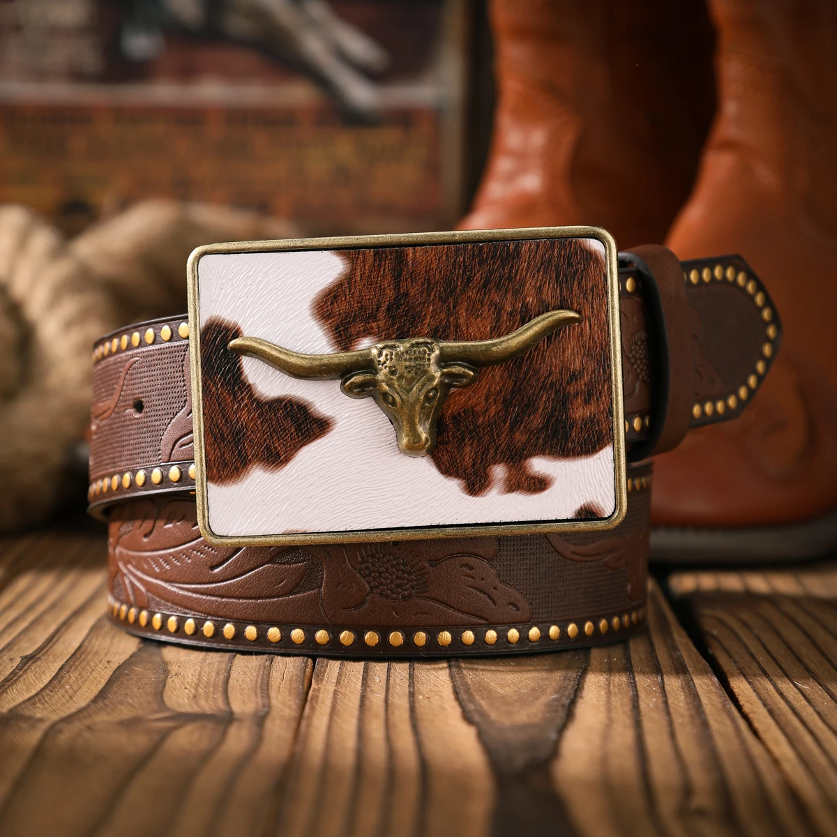 1pc Western Cowboy Style Belt - Suitable for Both Men and Women. PU Embossed Belt. The Buckle Pattern Is Random