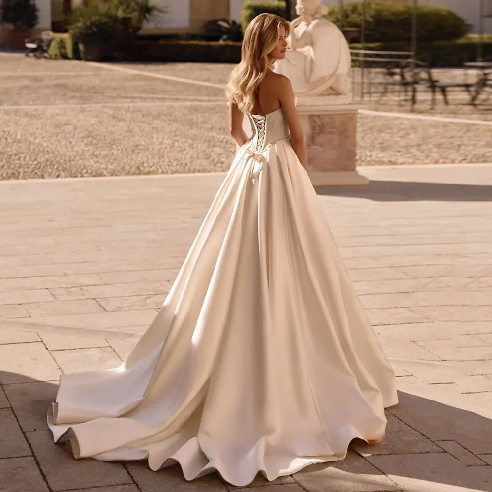 Elegant Pearls Strapless Wedding Dress Delicate Princess Women  Back Bride Dresses Court Train Ball Gown Customized Robe