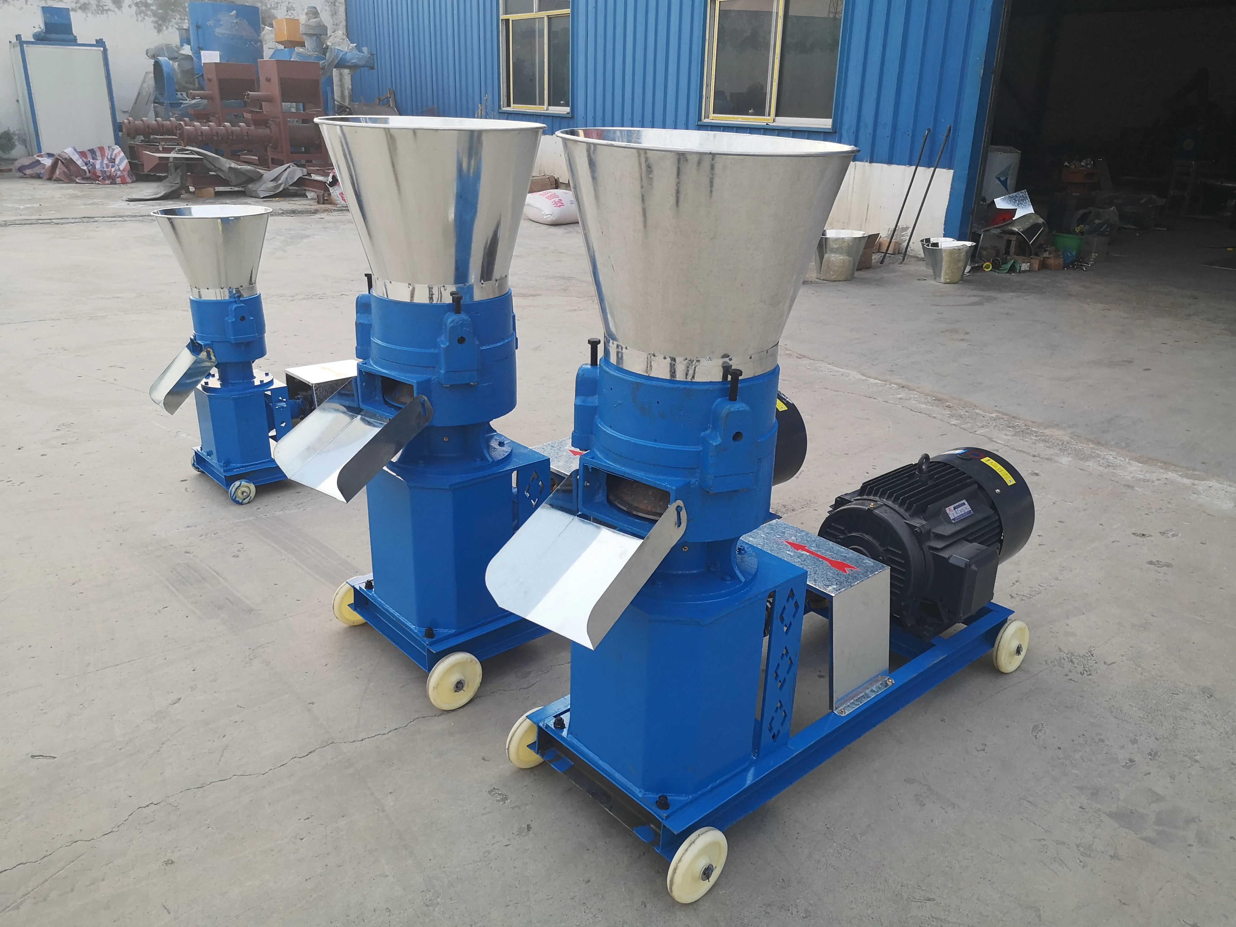 Animal chicken cow horse feed pellet making machine  pelletizer diesel pellet machine wood pellet machine