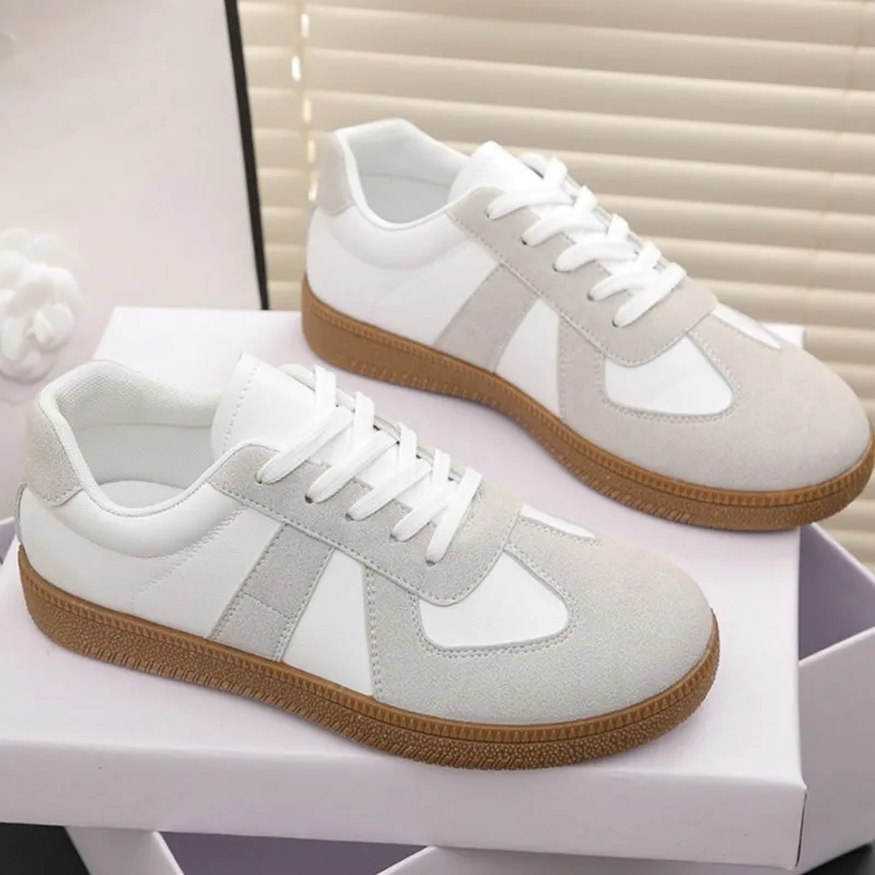 

Leisure Sports Shoes For Women Comfortable Soft Bottom Outdoor Walking Lady Fashion Flats Shoes New Low-top Shoes