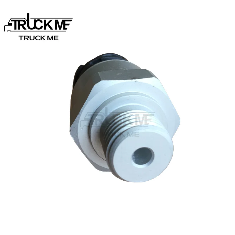 Truck Oil Pressure Sensor for MB 0035422518 0055425818 A0035422518 A0055425818 Scania 1448083 1541703 1738460 1781199  541703