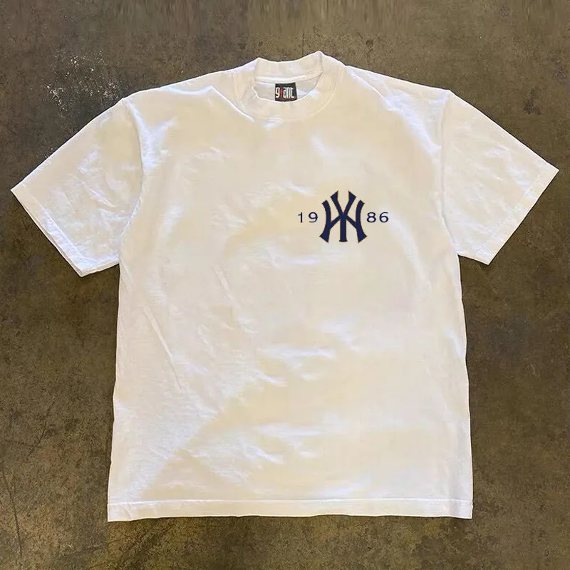 

Новинка лета 2024, Лидер продаж, модная футболка из 100% хлопка в нишевом дизайне, Американская футболка с коротким рукавом для родителей и детей, свободная футболка с принтом