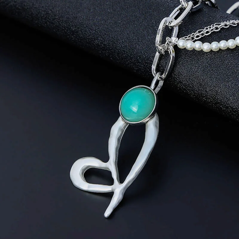 DIY accessories popular female love pearl European and American fashion jewelry retro simple alloy collarbone short necklace