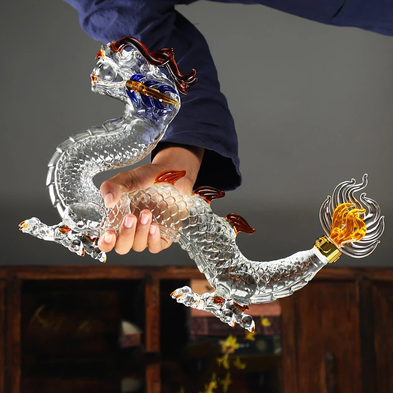 

Lead-free dragon shaped whiskey decanter barware drinking Chinese zodiac wine decanter for Liquor Scotch Bourbon 1000ML