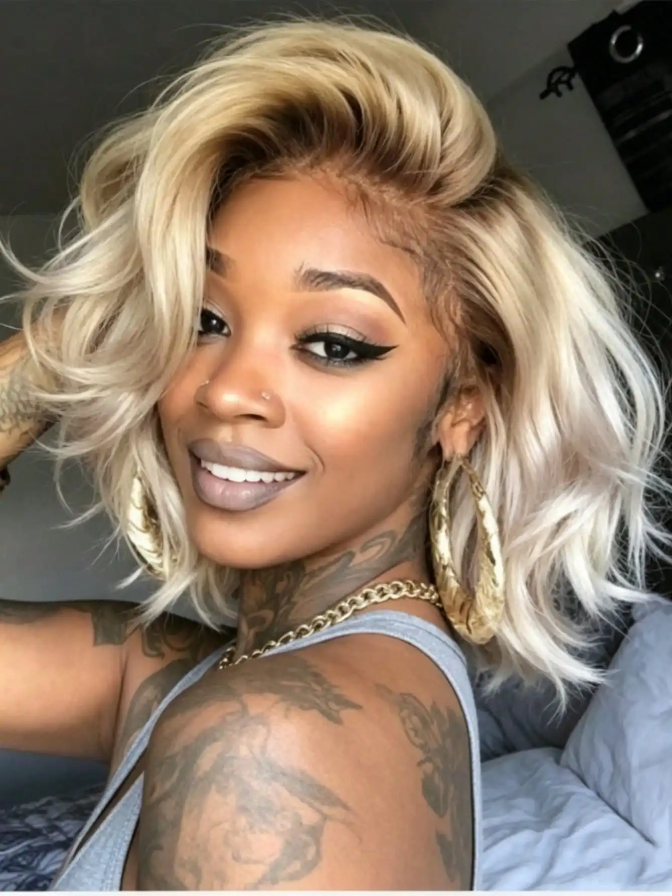

Ombre Blonde Bob Wigs Human Hair 13x4 HD Transparent Lace Front Wigs Human Hair Body Wave Wig 180 Density Lace Front Wig Pre Plucked Glueless Wig with Baby Hair Blonde Wigs for Women Daily Wear Beginner Friendly for Women