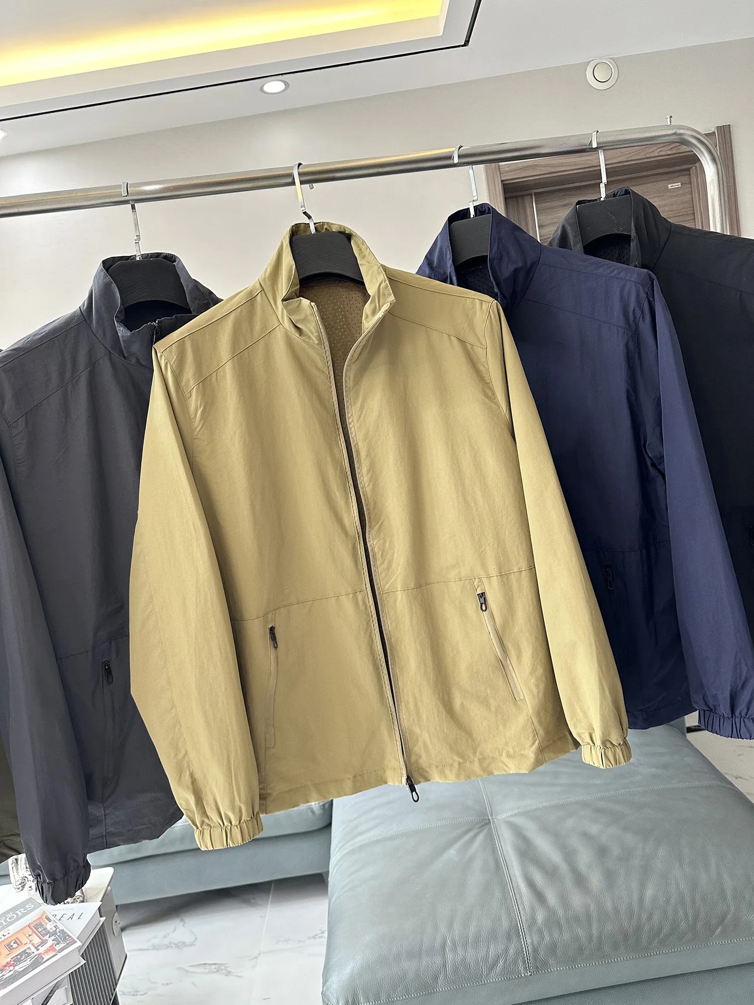 Men's Fashion Stand Collar Zipper Jacket Spring Anti-Wind Waterproof Sports Outerwear Three-Dimensional Tailoring Outdoor Win...