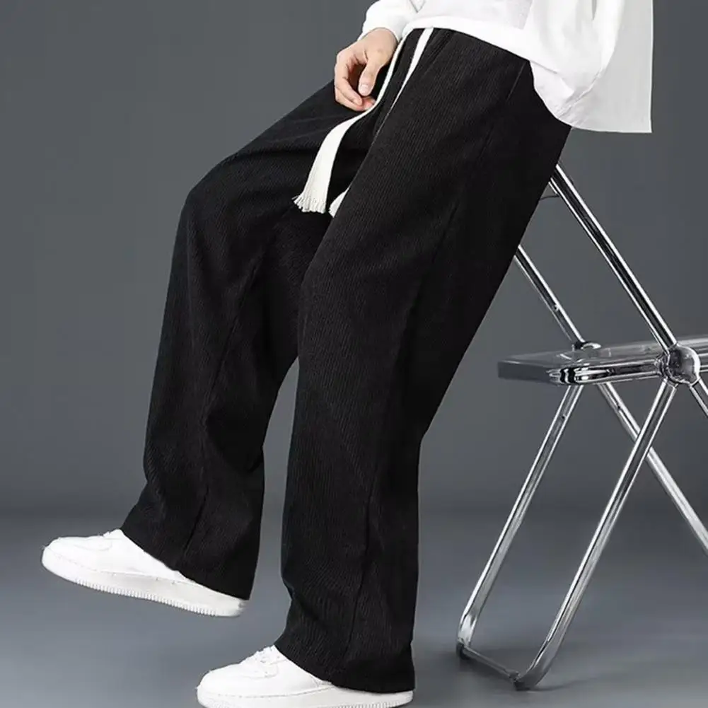 

Comfy Fleece Pants Thick Plush Men's Winter Pants Elastic Waist Wide Leg Soft Sports Trousers with Pockets Stay Warm Stylish Men