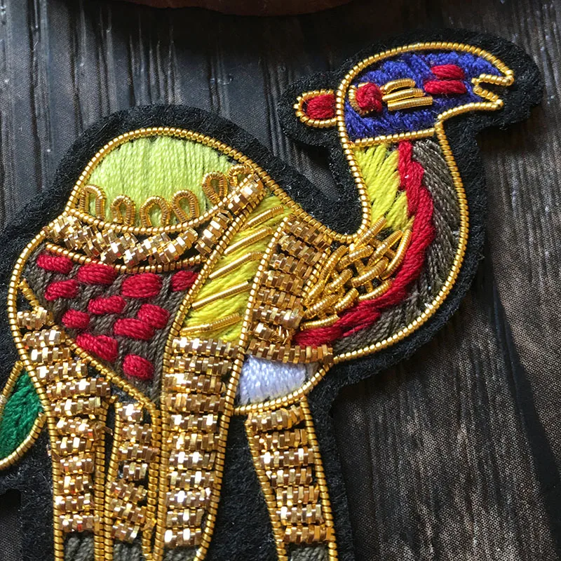 Indian Silk Metallic Thread Cannetille Hand Embroidery Camel Patch Badge Brooch Pin Garment Bag Hat Applique Sewing Accessories