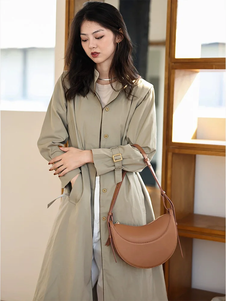 DIY Leather 2023 New Women Design Small Crescent Moon Crossbody Messenger Bag Hobos Shoulder Bags Purse Fashionable Handbags