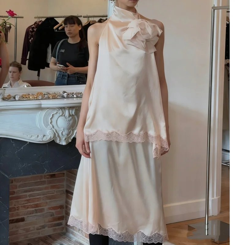 

2026 Spring/Summer New High-Quality Backless Halter Neck 3D Floral Top, Fashionable, Elegant, Sexy Lace Trim Top and Skirt Set