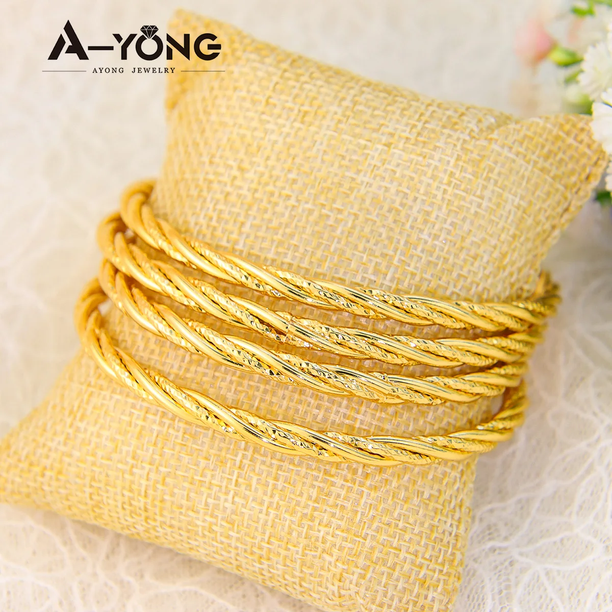 Fashion Twist Rope Cuff Bangles 18k Gold Plated African Dubai Gold Color Simple Bracelet Woman Luxury Wedding Party Jewelry