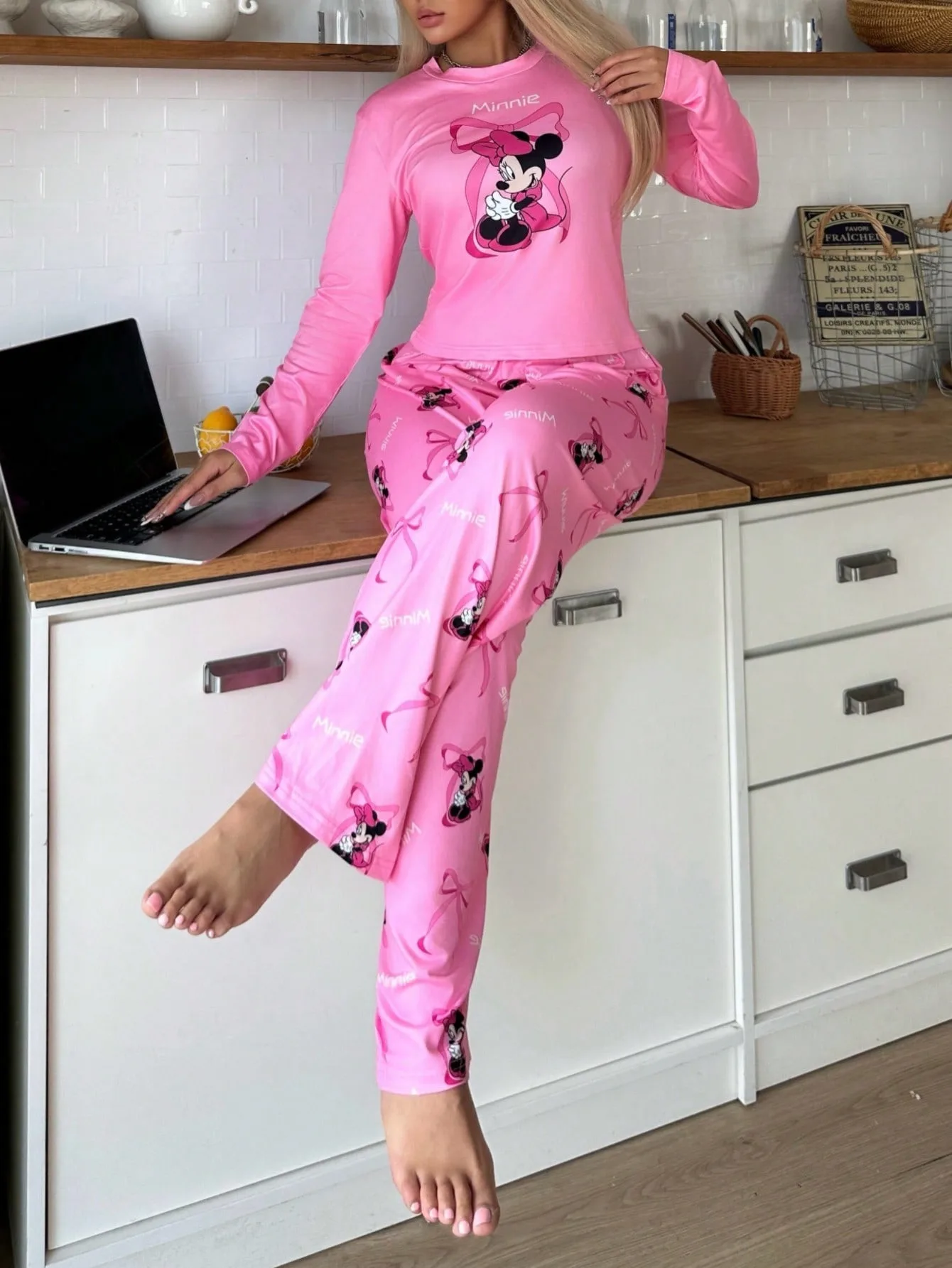 طقم صالة نسائي بمقاسات متعددة طباعة ثنائية الأبعاد رومانسية لطيفة من البوليستر لربيع وخريف وشتاء ملابس منزلية مريحة هدية