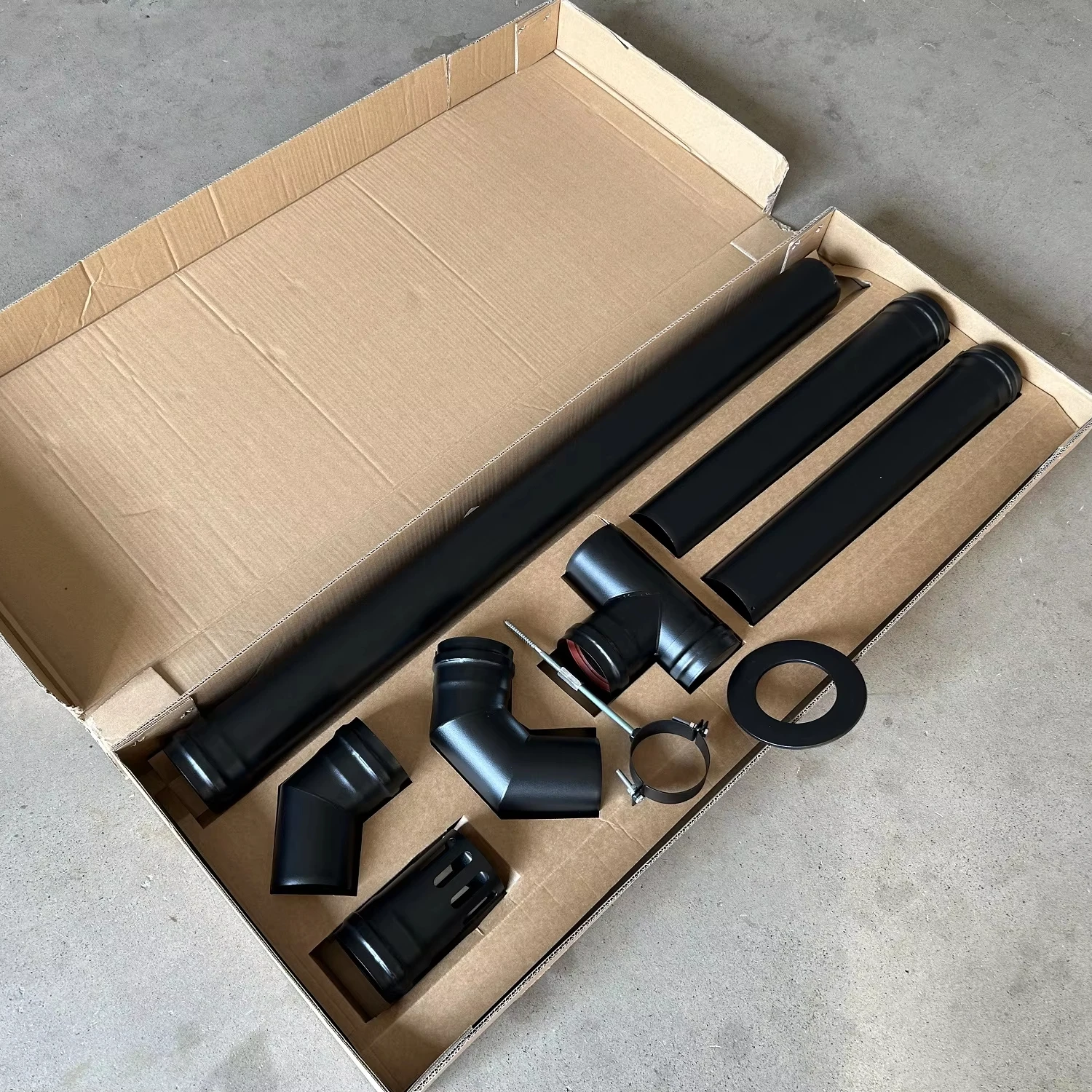 

Modern 80 mm Diameter Stove Chimney Pipe Kit with Elbow 1mm Thickness for Fireplace/Wood Stove Set for Dining Villa Apartment