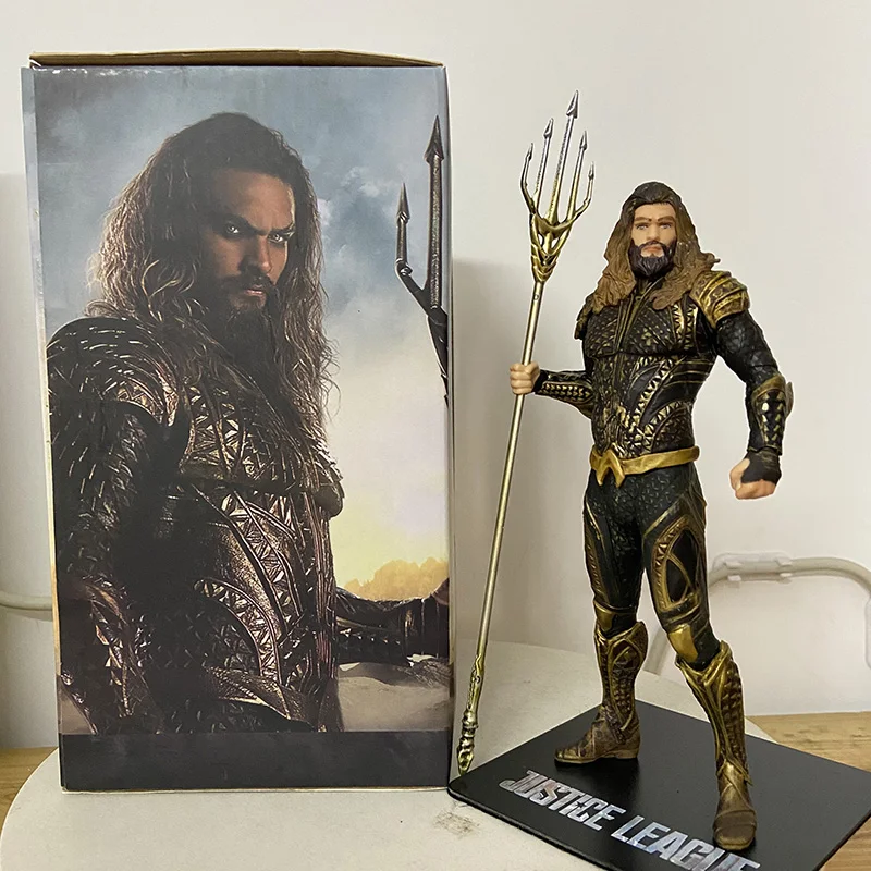 ARTFX Aquaman Action Figure Flash Cyborg Wonder Woman Marvel Bruce Wayne Batman Figurine Collectible Model Toys Boyfriends Gifts